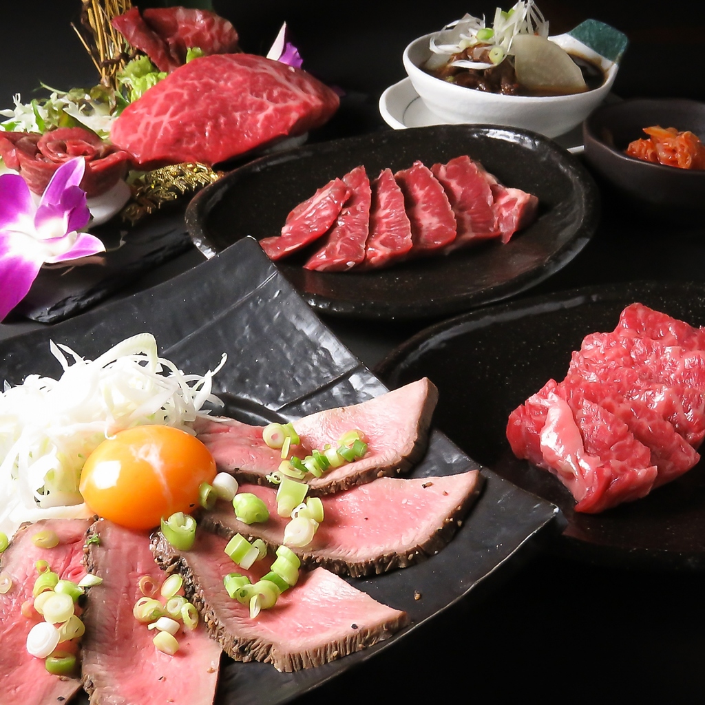 プロフェッショナルが厳選したこだわりのお肉をご提供しております。タレや塩などお好きな食べ方で♪