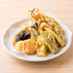 秋野菜と海老のしらす衣天ぷら盛り合わせ