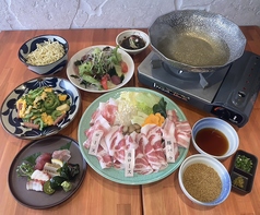 アグーしゃぶしゃぶと沖縄料理 民謡ライブ居酒屋あかがーらの写真