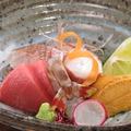 料理メニュー写真 お造り盛り合わせ三種盛り・五種盛り　にぎり寿司も出来ます。