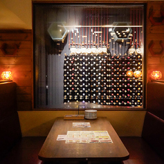 つい長居したくなる、くつろぎのソファ席