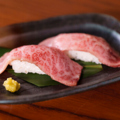 料理メニュー写真 黒毛和牛極トロ炙り寿司