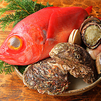 厳選して鮮魚を仕入れております。