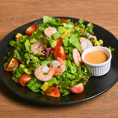 エビとアボカドトマトサラダ