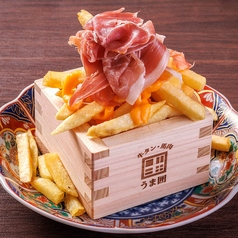 マス盛りポテト こぼれチーズ