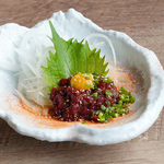新鮮な馬肉でしかできないとめ手羽自慢の馬肉創作料理もお楽しみください