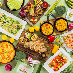 季節によって異なるラインナップの和洋中ブッフェ