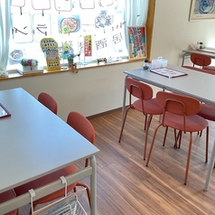 4名掛け２席　　2名掛け１席