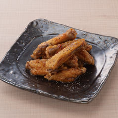 島唐辛子香る手羽先唐揚げ