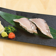 鰆のタタキ炙り握り（二貫）