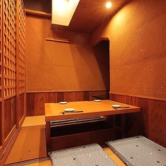 博多焼き鳥 野菜巻き 居酒屋 炭火焼きの金ちゃん【喫煙可 飲み放題】の雰囲気2