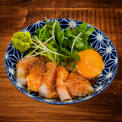 鶏ユッケ