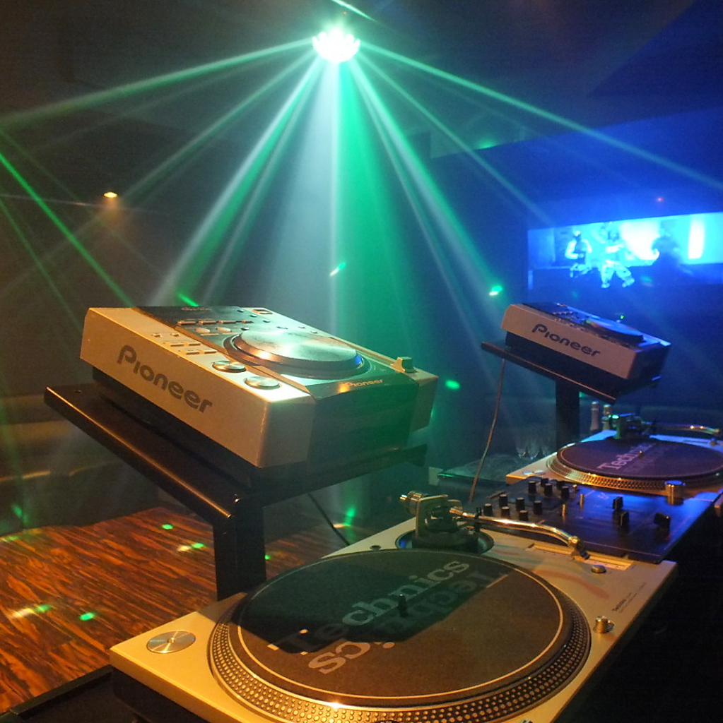 クラブイベント等もご相談OK★Technicsのターンテーブルも無料で利用OKです！