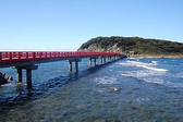 【雄島の風景1】雄島（おしま）は、福井県坂井市三国町安島にある島。島へは安島漁港から雄島橋が架かっており、徒歩または自転車でアクセス可能。橋の手前に駐車場がある。
