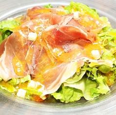 ハモンセラーノとセミドライトマトのサラダ