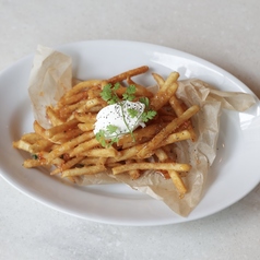 フライドポテト~サワークリームスイートチリソース~