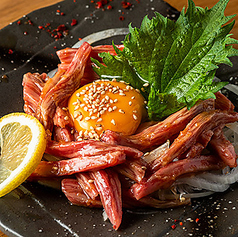 国産黒毛和牛ユッケ