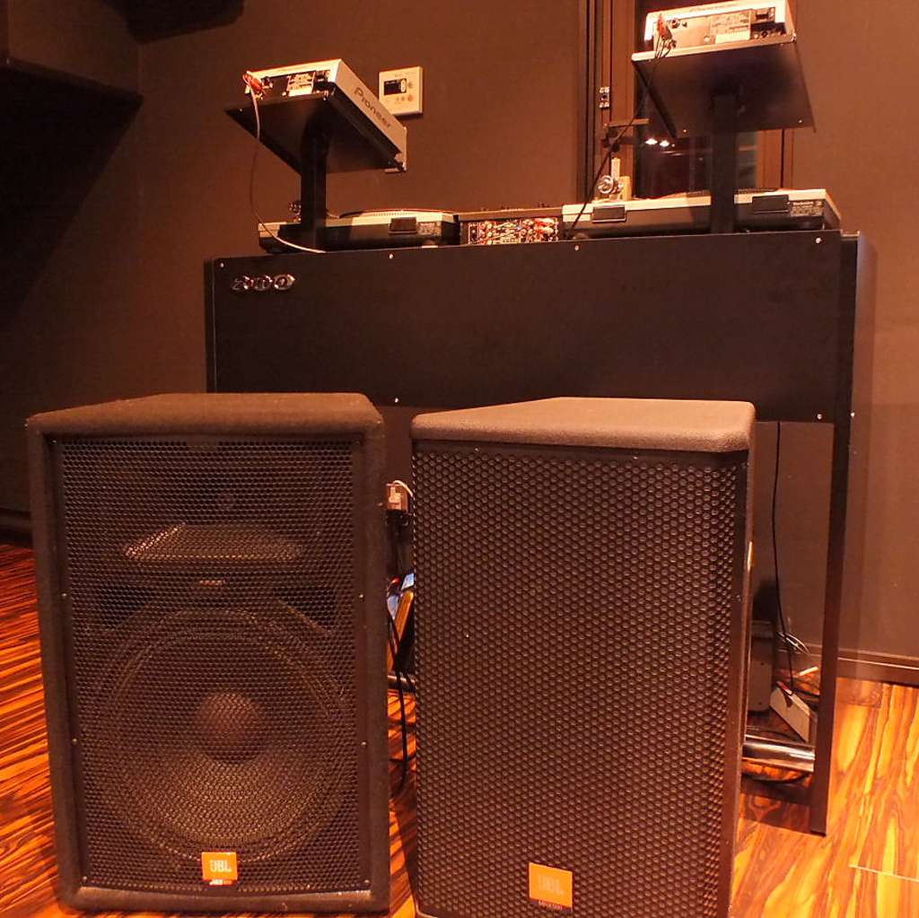 JBLの高音質大型スピーカーも2台有り！イベントやパーティーも盛り上がること間違い無し◎