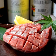 当店おすすめメニュー！「厚切り牛タンの瓦焼き」