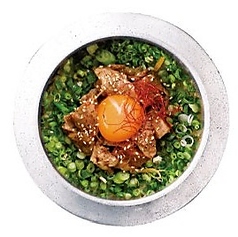 牛すじ生姜と濃厚卵黄の釜飯