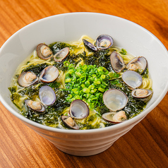 貝出汁しじみラーメン ~焦がし葱油~