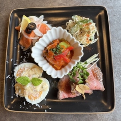 シェフの気まぐれ前菜盛り合わせプレート 5種盛り