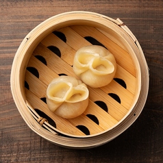 猫の耳型　蒸し餃子　餡は２種類