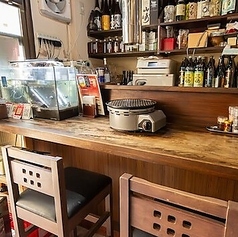 実は「カウンター」も人気の当店◎仕事帰りにサクッと一杯や焼肉が楽しめる、至福のひとときを味わえます♪いつ来ても心温まる笑顔がある、活気がある店内は居心地が良く女性だけでも入りやすい！お1人様もお2人様も大歓迎です！