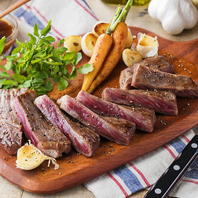 シュラスコや肉料理食べ放題♪