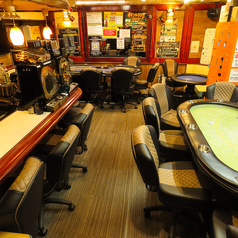 カジノゲーム台☆テキサスホールデムポーカーがお遊びいただけます。