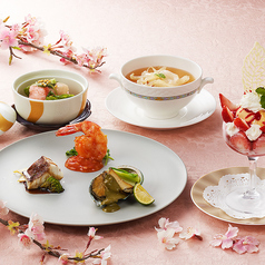 新潟グランドホテル フランス料理レストラン ベルビューのコース写真