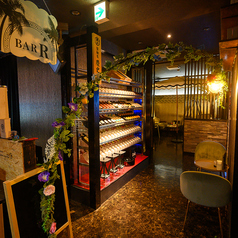 カウンター席もございます。