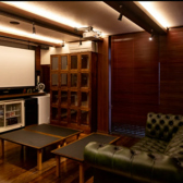 【無料設備】トイレ・電源コンセント・エアコン・冷蔵庫・電子レンジ・炊飯器・プロジェクター・DVDプレイヤーご利用の際はお気軽にご相談ください。