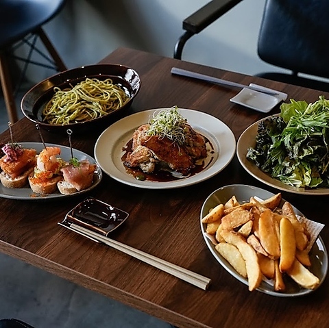 「はらぺこ食堂」自慢の料理の数々でお腹を満たし、満腹になって帰りませんか♪