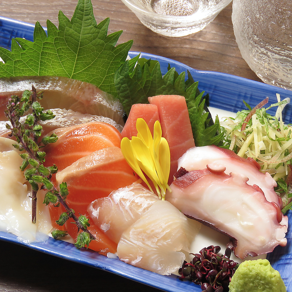 厳選した食材を毎朝各産地より仕入れています！鮮度・活きの良さに自信あり！！