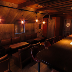 ゆったりソファーのテーブル席です。