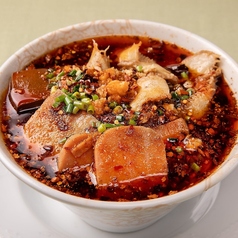 重慶式牛ホルモンと鴨血の麻辣スープ煮