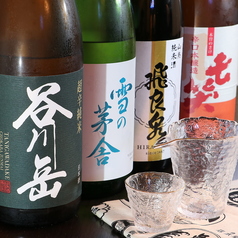 和食の旨味を引き立てる、こだわりの厳選日本酒