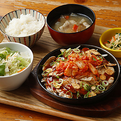 鉄板ガーリックステーキごはん