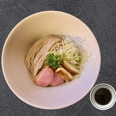 鴨つけ蕎麦　マッシュルームオイル香る