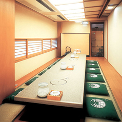 【個室】最大で20名様までご利用可能です。 大切な方との食事に個室をご利用くださいませ。