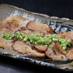自家製チャーシューの藁焼き 
