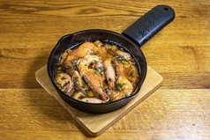 大人気！自家製シュリンプオイルの3種類エビのアヒージョ