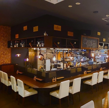 ビストロ&ワイン にくえもんの雰囲気1