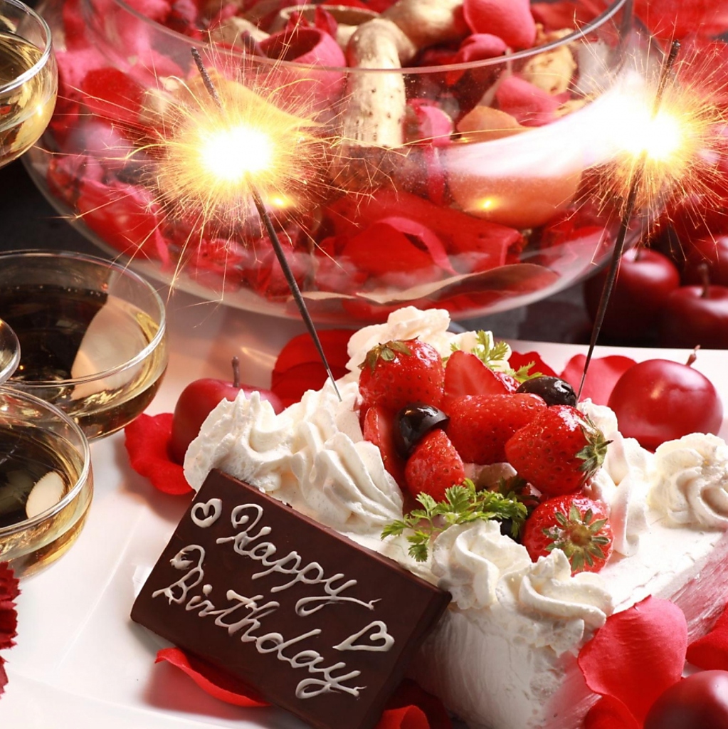 記念日誕生日にはメッセージ付きサプライズケーキでお祝いする3100円コースがオススメ♪