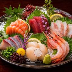 刺身六点盛り合わせ