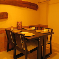 個室あり・和の情緒と洗練さが織りなす、心安らぐ空間。