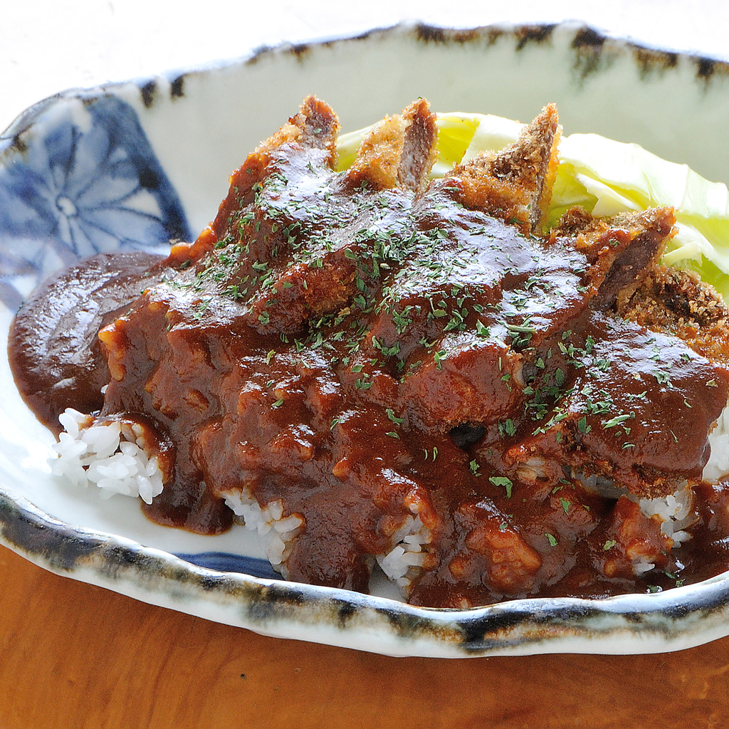 〆物にはコレ！加古川名物かつめし！牛カツにじっくり煮込んだデミグラスベースのソースがたっぷり♪