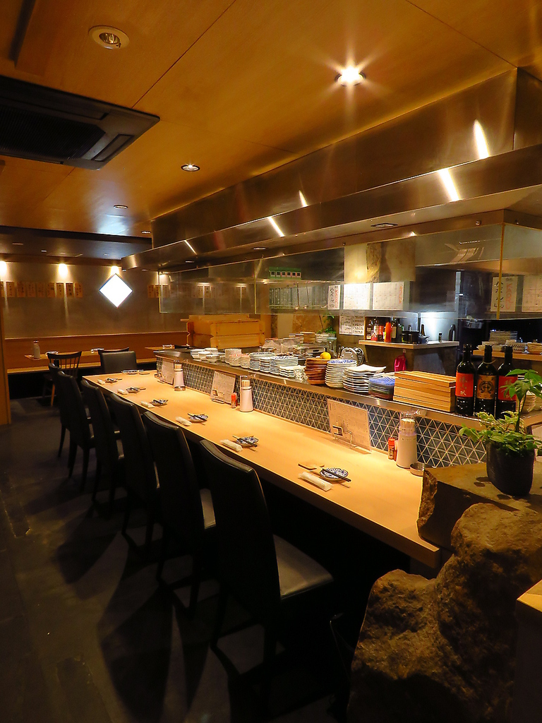 【お一人様大歓迎！】女性の方でも気軽に立ち寄りやすい雰囲気のお店です！お仕事帰りにもぜひどうぞ