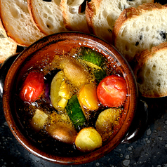 季節の野菜のアヒージョ
